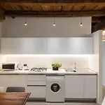 Ξενοδοχείο με διαμερίσματα Il Vicolo 4*