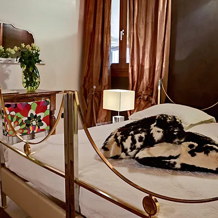 Ξενοδοχείο με διαμερίσματα Il Vicolo 4*