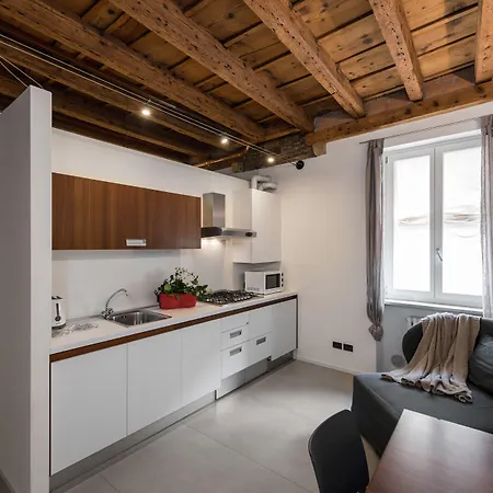 Ξενοδοχείο με διαμερίσματα Il Vicolo 4*