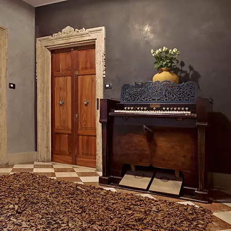 Ξενοδοχείο με διαμερίσματα Il Vicolo Βερόνα